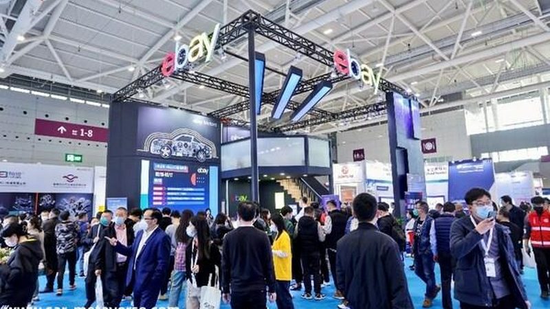 以下是一些适合成都地区汽车保养的机油品牌和型号：